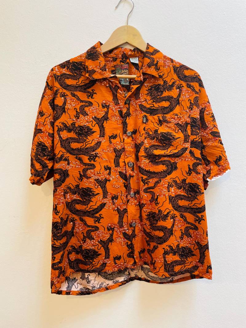 Vintage Hemd Aus Viskose, Grösse M Vintage Hemd Aus Viskose, Grösse M von Buntvintageclothing