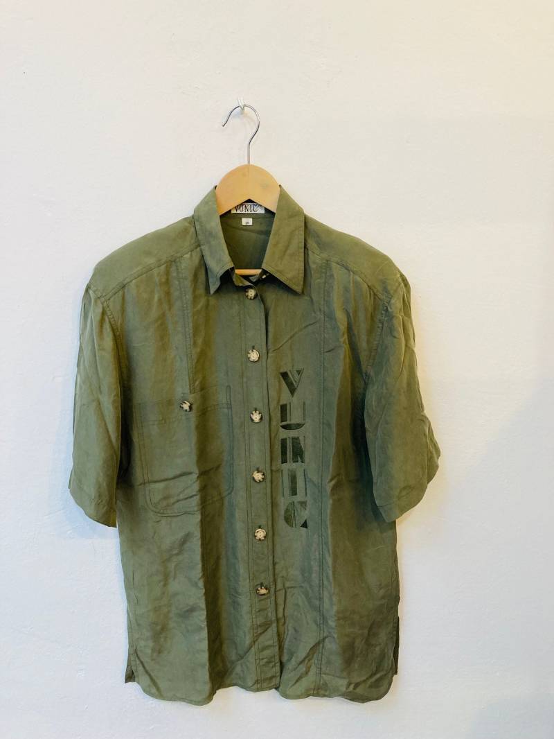 Vintage Seidenbluse, Grösse M Vintage Seidenbluse, Grösse M von Buntvintageclothing