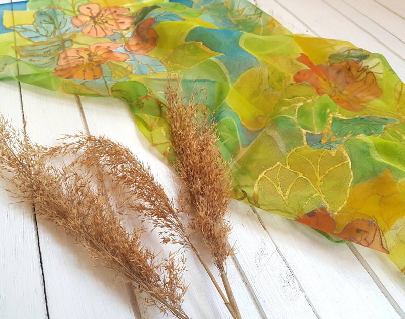 Grüner Schal, Mutter Des Bräutigams Geschenk, Der Braut Blume, Blumen Bemalter Chiffon Schal von Burbulesilk