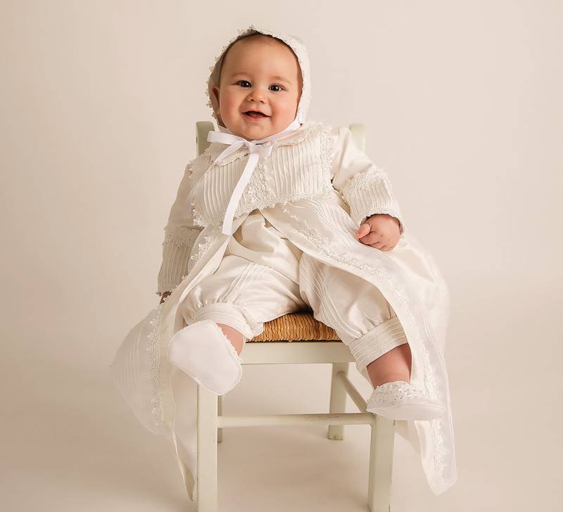 Handgestricktes Seiden Taufkleid Für Junge B002 | Tauf-Outfit von Burbvus