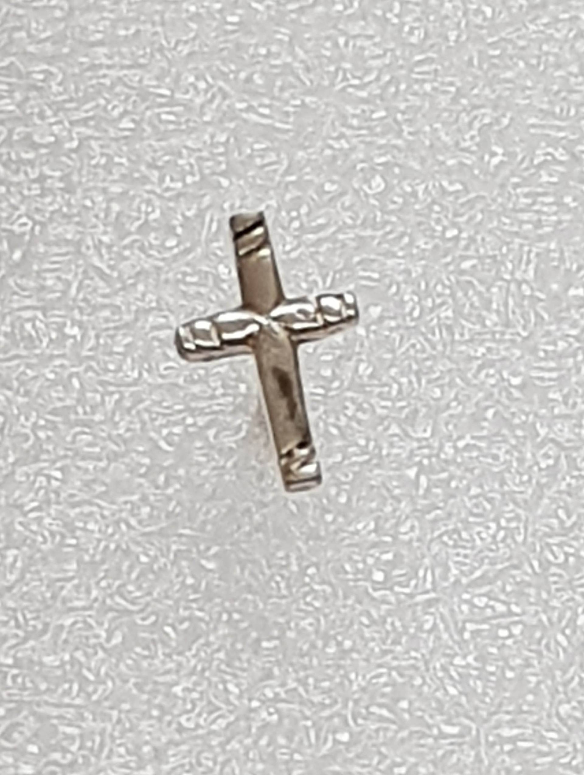 Kreuz Ohrstecker, 925 Sterling Silber, Ohrstecker Religiös, Für Knaben Und Männer, Einzel Kreuz, Mit Ornament Kreuz Ohrstecker, 925 Sterling Silber, Ohrstecker Religiös, Für Knaben Und Männer, Einzel Kreuz, Mit Ornament von BurgisKlunkerkiste