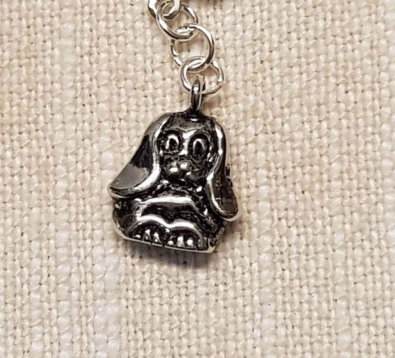 Ohrclips Kleiner Hund Clip Beagle, Sitzender Ohrschmuck Lustiger Hund, Mädchen Ohrhänger Mit Silikon-Clip-Polster von BurgisKlunkerkiste