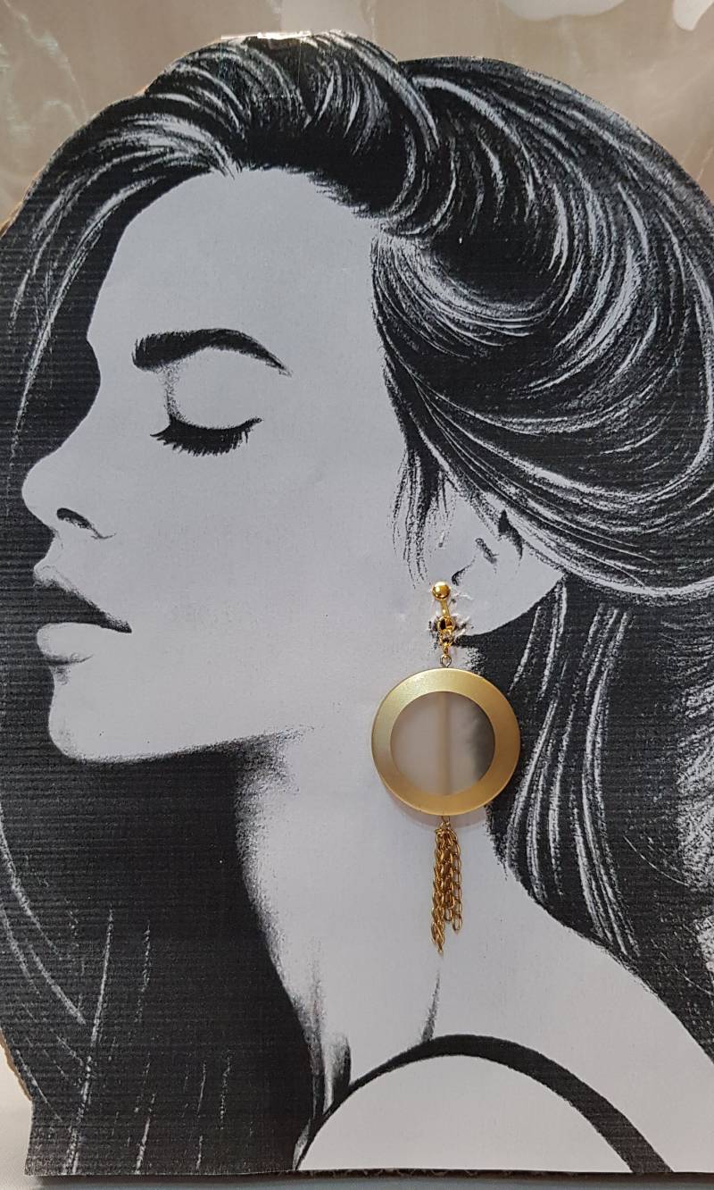 Ohrclips Mit Vergoldeter Einlage Und Kleiner Kugel, Leichte Ohrclips, Große Vergoldet Matt, Silikon-Clip-Polster von BurgisKlunkerkiste