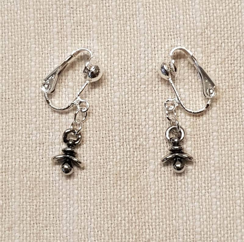 Ohrclips Schnuller, Lustiger Ohrhänger Schnulli, Clips Mit Teenie Silikon-Clip-Polster von BurgisKlunkerkiste