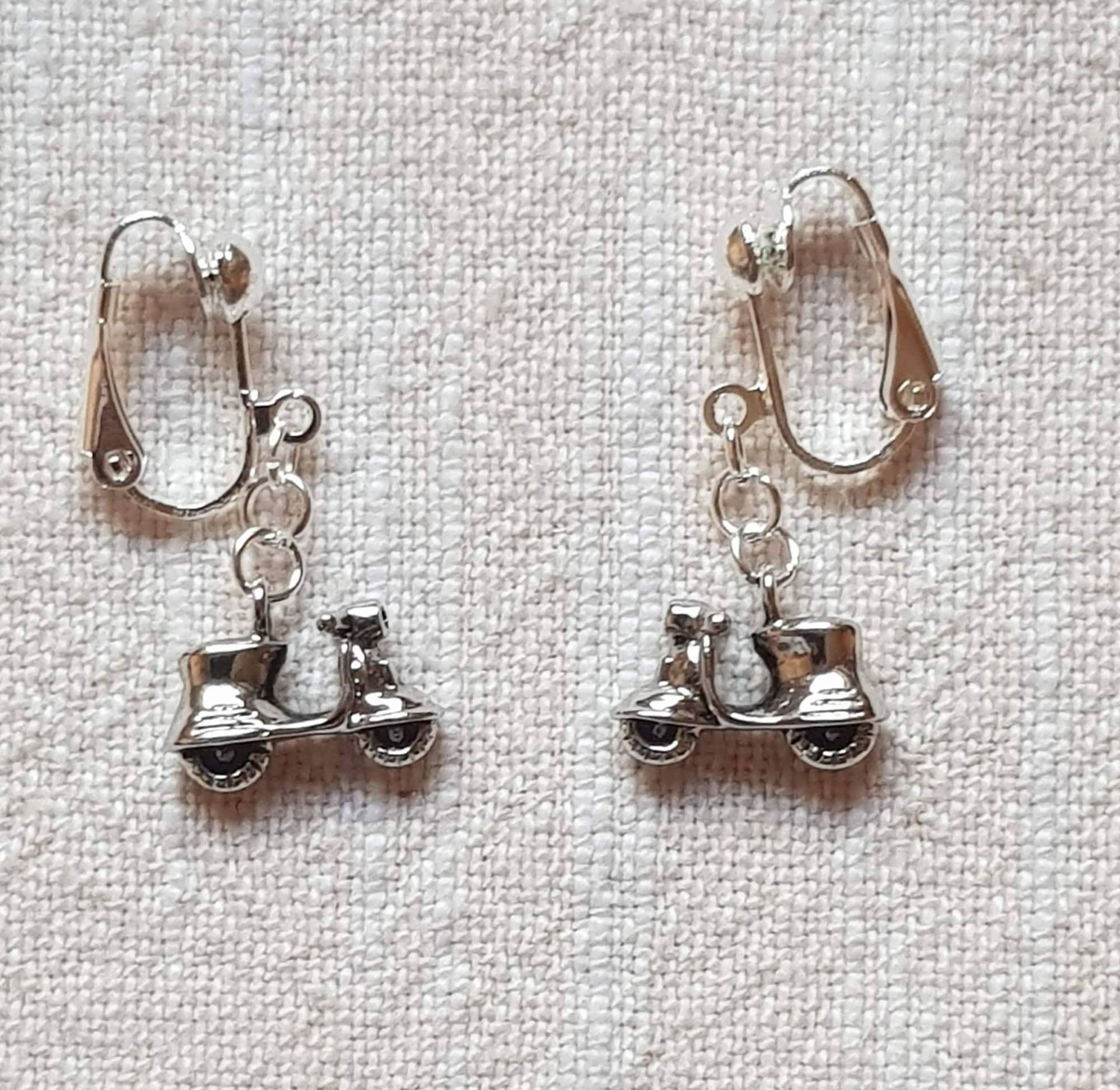 Ohrclips Vespa Oder Fahrrad, Versilberte Roller, Ohrhänger Mit Verrückter Ohrschmuck, Silikon-Clip-Polster von BurgisKlunkerkiste