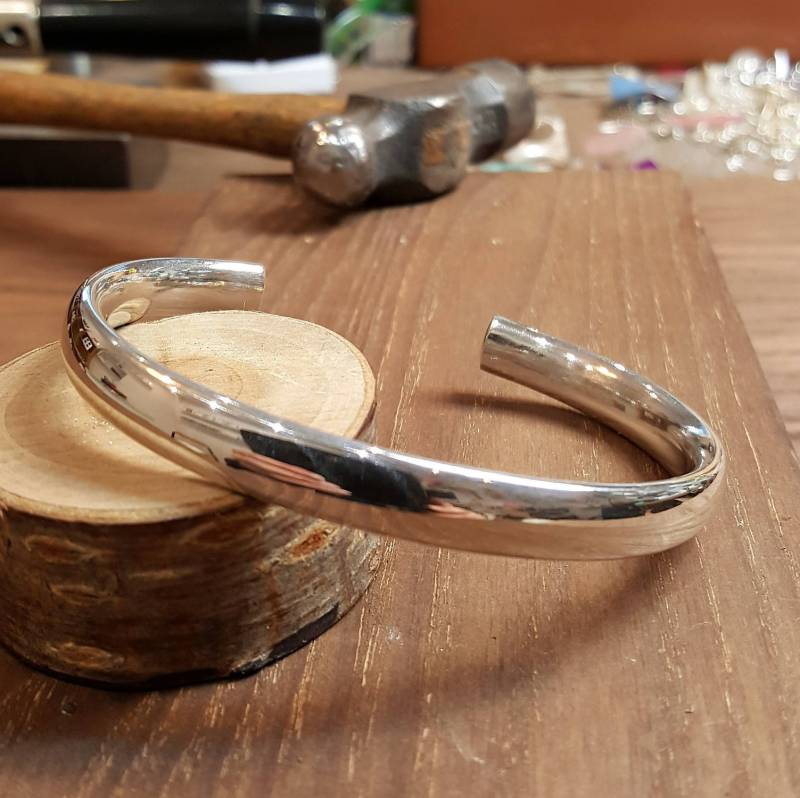 Handgemachter Sterling Silber Armreif Schweres | 48G Offenes Manschettenarmband von BurkmarJewellery