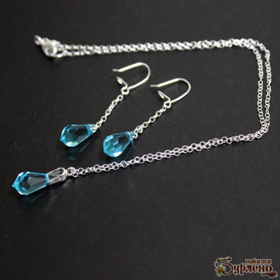 Set Charm Anhänger Halskette Und Ohrringe Mit Sterling Silber 925 Swarovski Kristallen, Kette Einem Kristall Set Charm Anhänger Halskette Und Ohrringe Mit Sterling Silber 925 Swarovski Kristallen, Kette Einem Kristall von Burleno