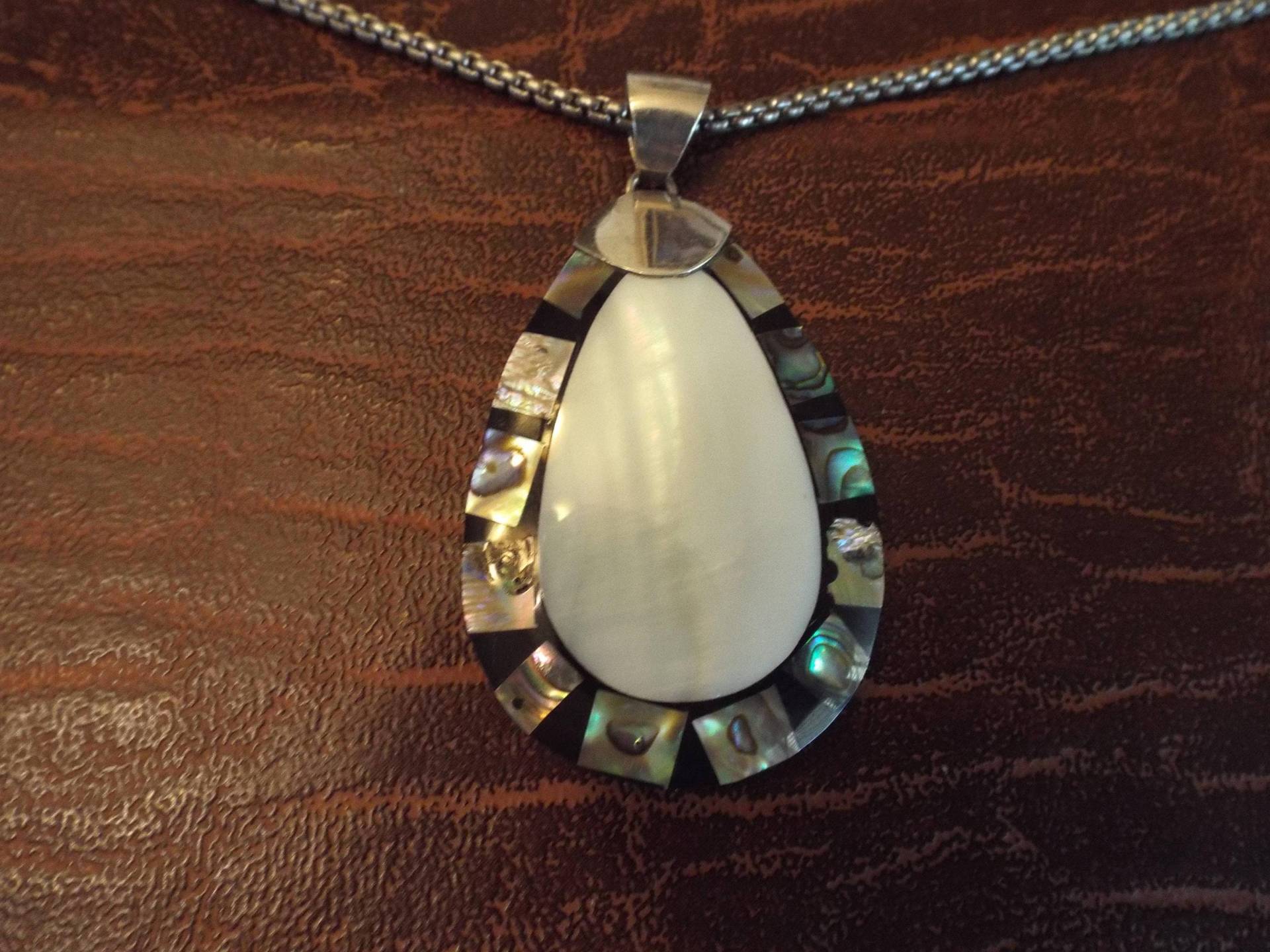 Halskette Onyx Aus Perlmutt, Sterlingsilber, Kette 40 cm, Abalone, Ethno-Schmuck, Vintage-Schmuck, Weihnachten Halskette Onyx Aus Perlmutt, Sterlingsilber, Kette 40 cm, Abalone, Ethno-Schmuck, Vintage-Schmuck, Weihnachten von Burnedbunnybling