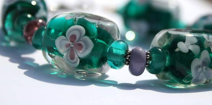 Murano Glas Bead Blumenarmband, Blaugrün, Grün Und Lila Armband, Handwerker Schmuck, Edlen Brautschmuck, Handgemachte Glasperlen Murano Glas Bead Blumenarmband, Blaugrün, Grün Und Lila Armband, Handwerker Schmuck, Edlen Brautschmuck, Handgemachte Glasperlen von BurninBeads