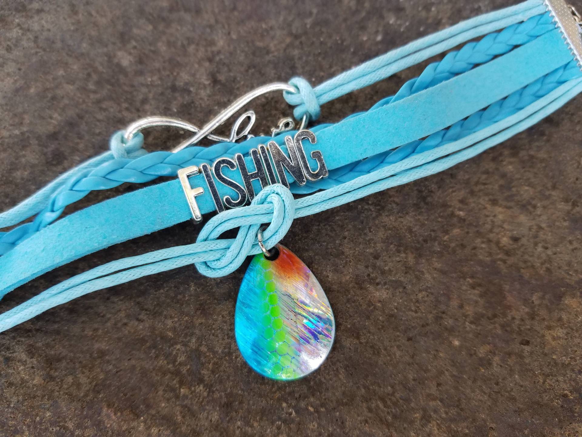 Manschettenarmband - Türkis Love & Fishing Wort Charms Und Spinner Klingen Angeln Köder Charm Manschettenarmband - Türkis Love & Fishing Wort Charms Und Spinner Klingen Angeln Köder Charm von BurntHeartDesigns
