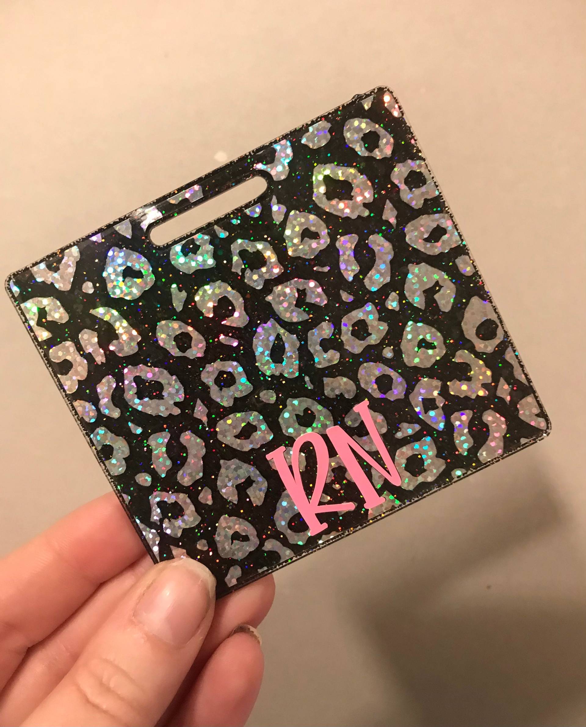 Glitzer Abzeichen Kumpel/ Leopard Id-Tag/ Schwarz Glitzer Abzeichen Kumpel/ Leopard Id-Tag/ Schwarz von BushelAndPeckCreate