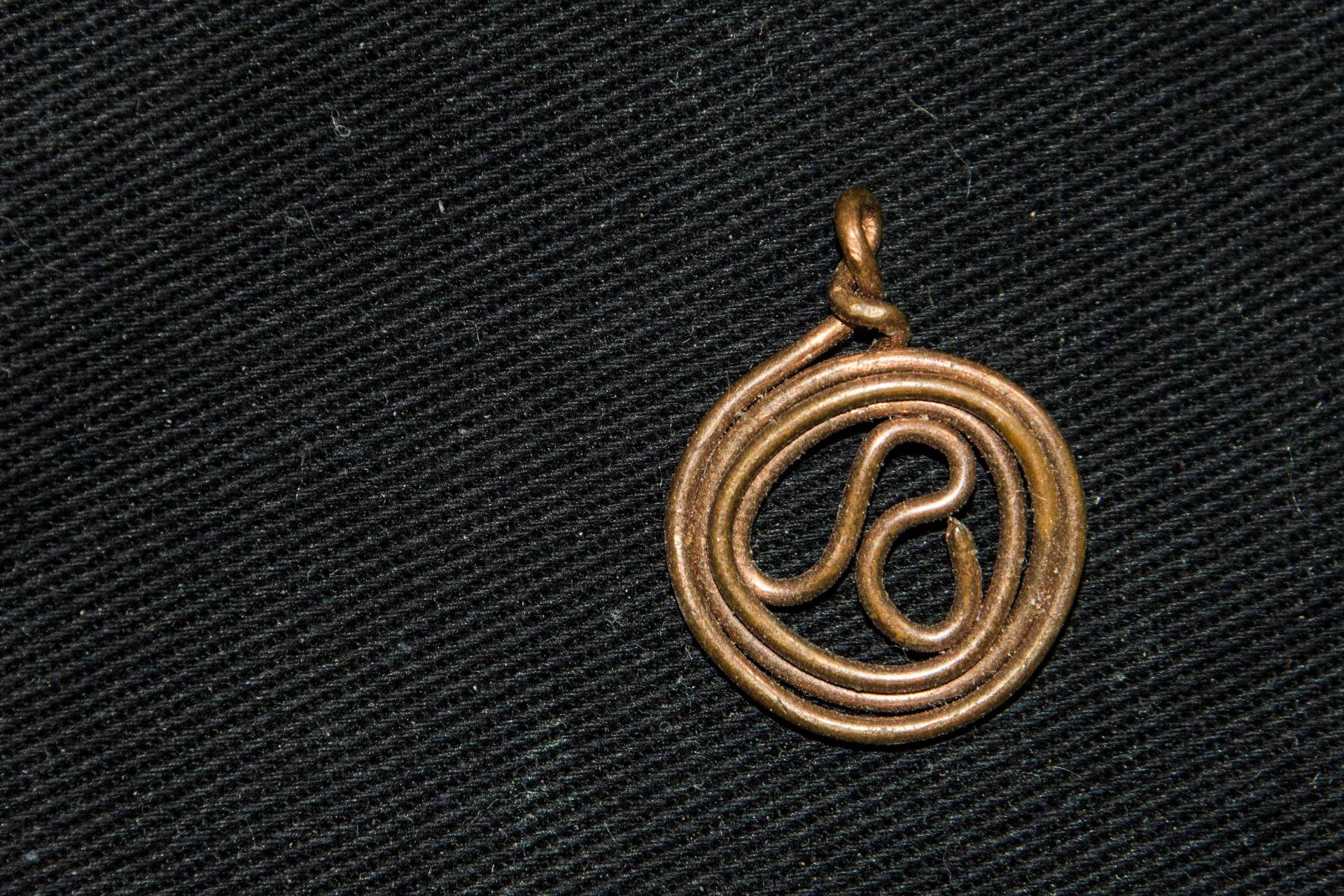 Spiral-Anhänger Spiral-Anhänger von BusubruksHoarde