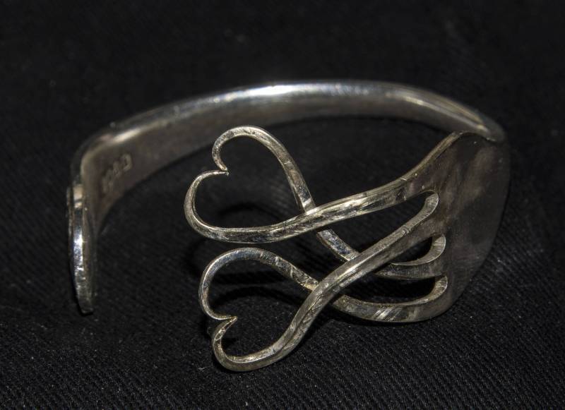 Twin Hearts Silber Vergoldet Armband Twin Hearts Silber Vergoldet Armband von BusubruksHoarde