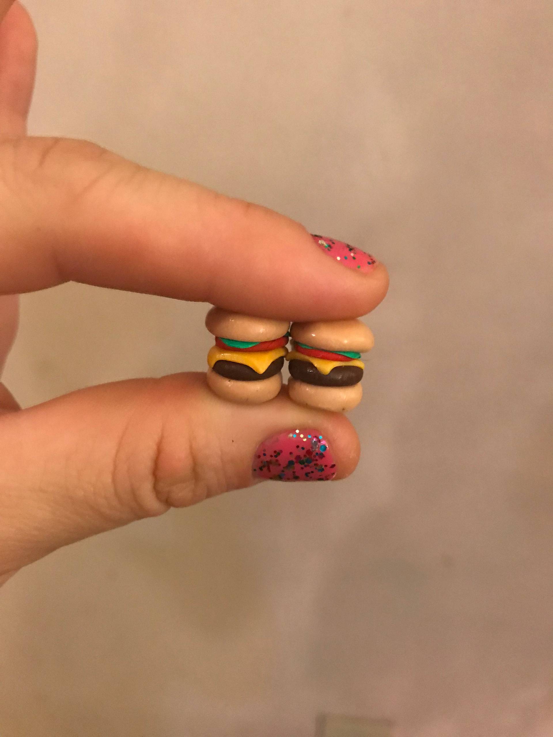 Burger Ohrstecker von BusyHandsCraftsATX