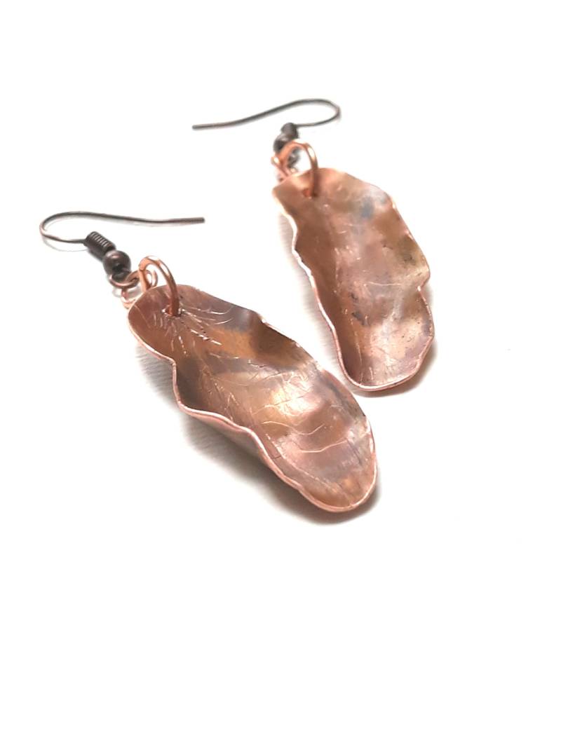 Handgemachte Blatt Ohrringe, Große Rustikale Kupfer Blätter Design, Statement Elfen Schmuck von ButterandBath