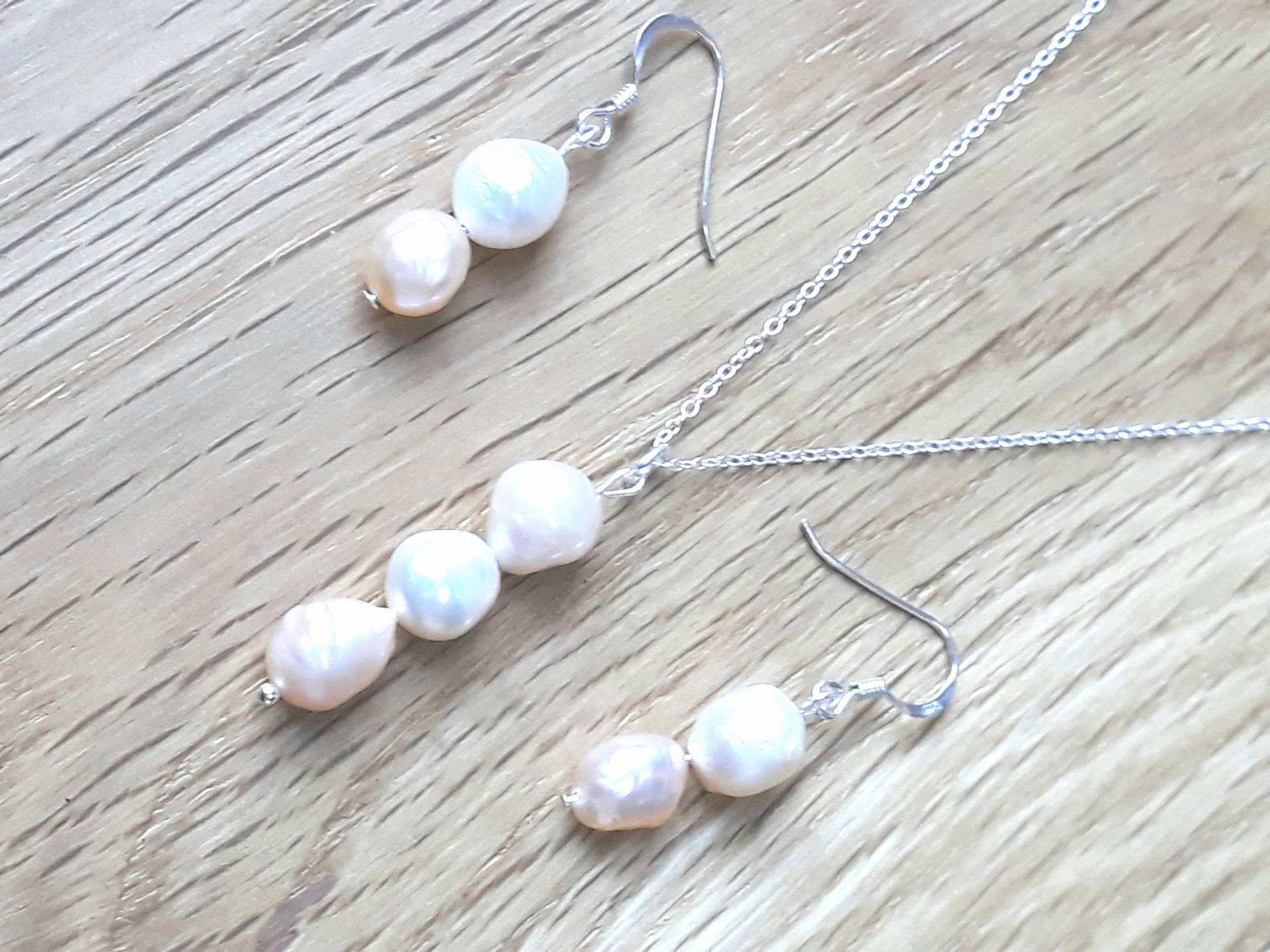 Perle Schmuck Set Mit Süßwasserperlen, Sterling Silber Anhänger Halskette Und Tropfen Ohrringe von ButterandBath