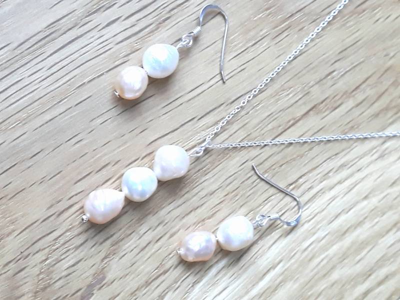 Perle Schmuck Set Mit Süßwasserperlen, Sterling Silber Anhänger Halskette Und Tropfen Ohrringe von ButterandBath