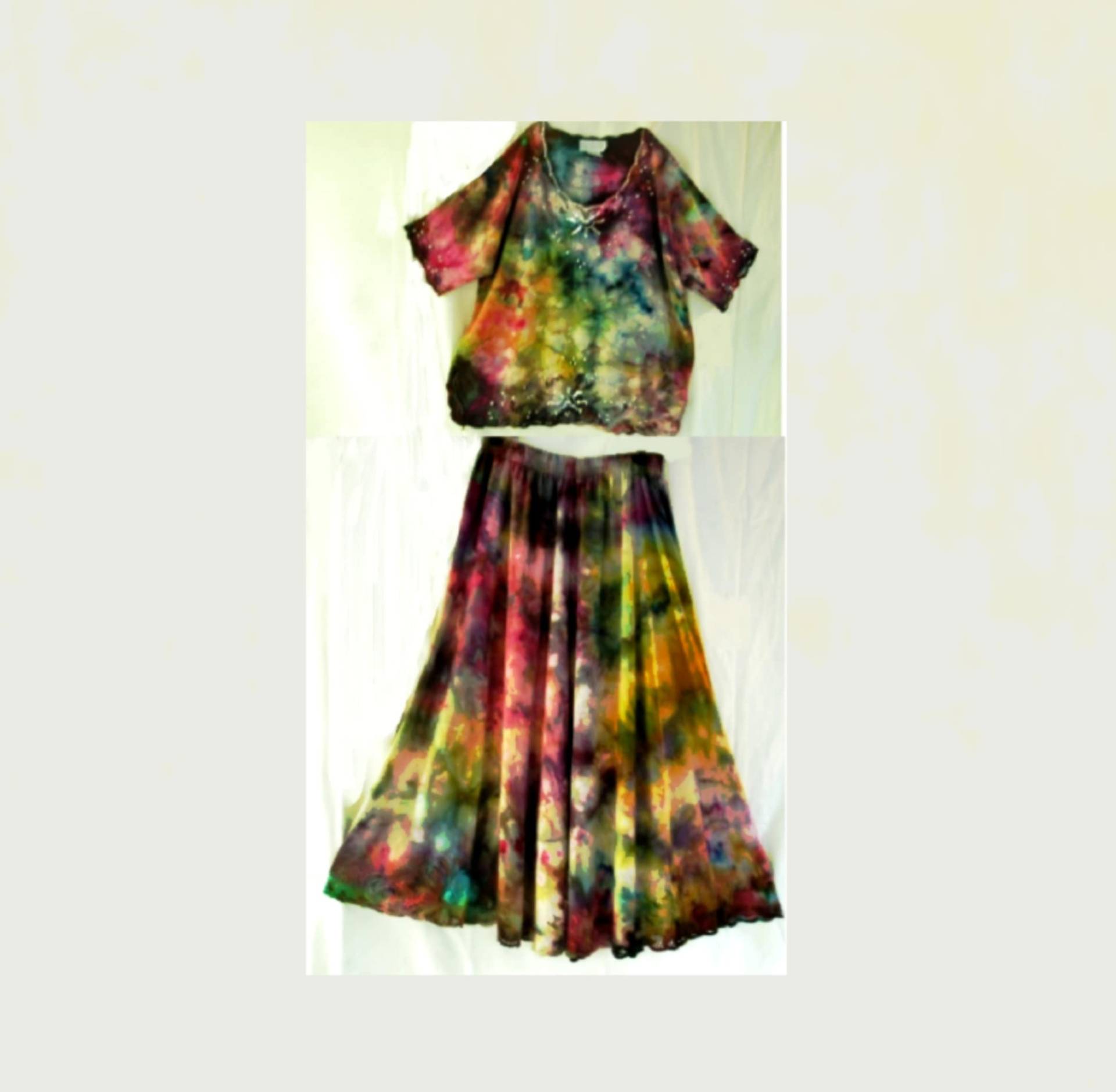 Eisgefärbte Bluse Und Rock Medium Large Rayon Cutwork Stickerei Eisgefärbte Bluse Und Rock Medium Large Rayon Cutwork Stickerei von ButterfliesOfDoom