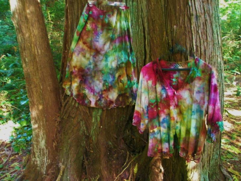 Tie Dye Bluse Und Rock Tie Dye Bluse Und Rock von ButterfliesOfDoom