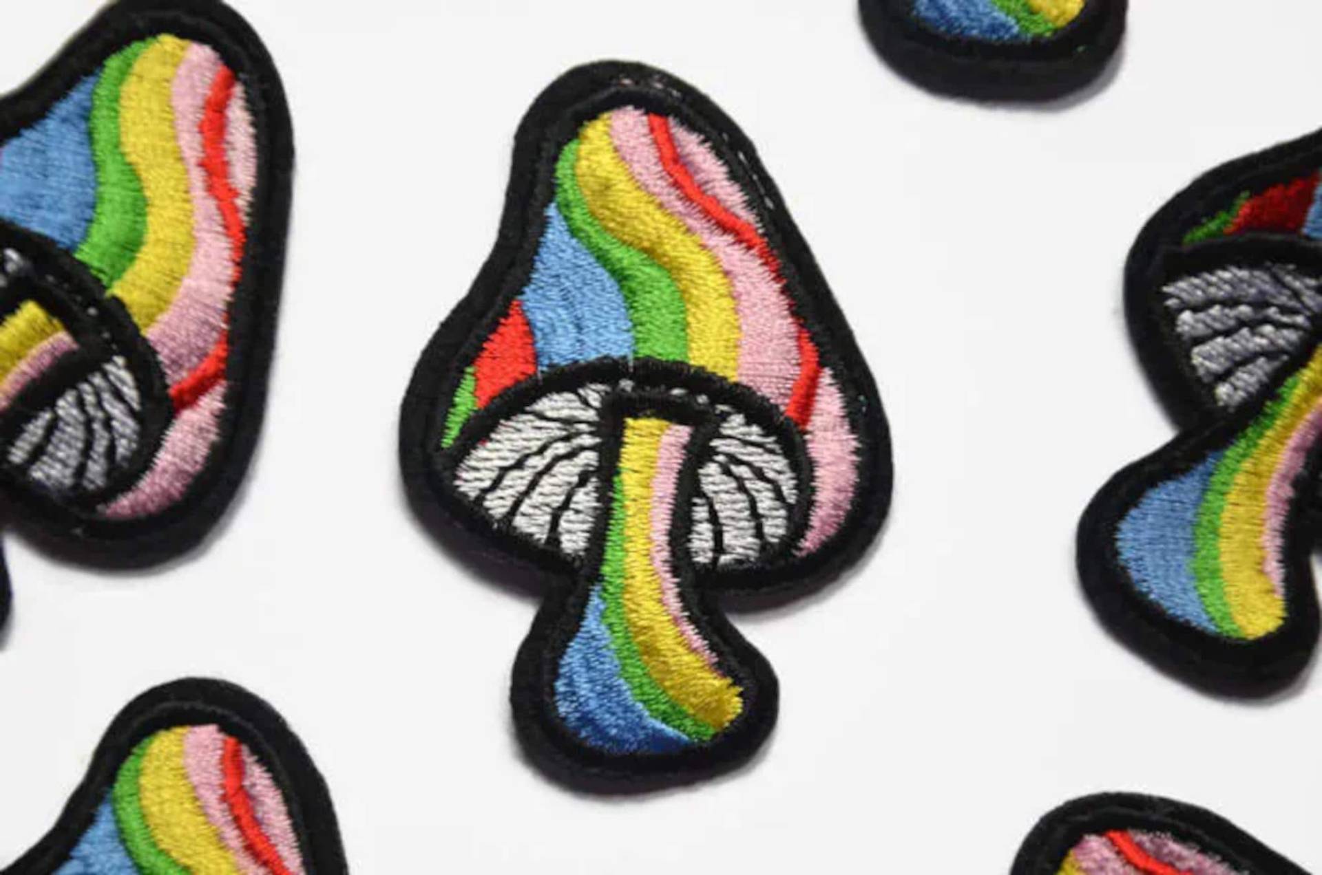 Pilz Aufnäher - Hippy Hippie Regenbogen Streifen Cottagegore 6 cm X 4 Pilz Aufnäher - Hippy Hippie Regenbogen Streifen Cottagegore 6 cm X 4 von ButtonCool