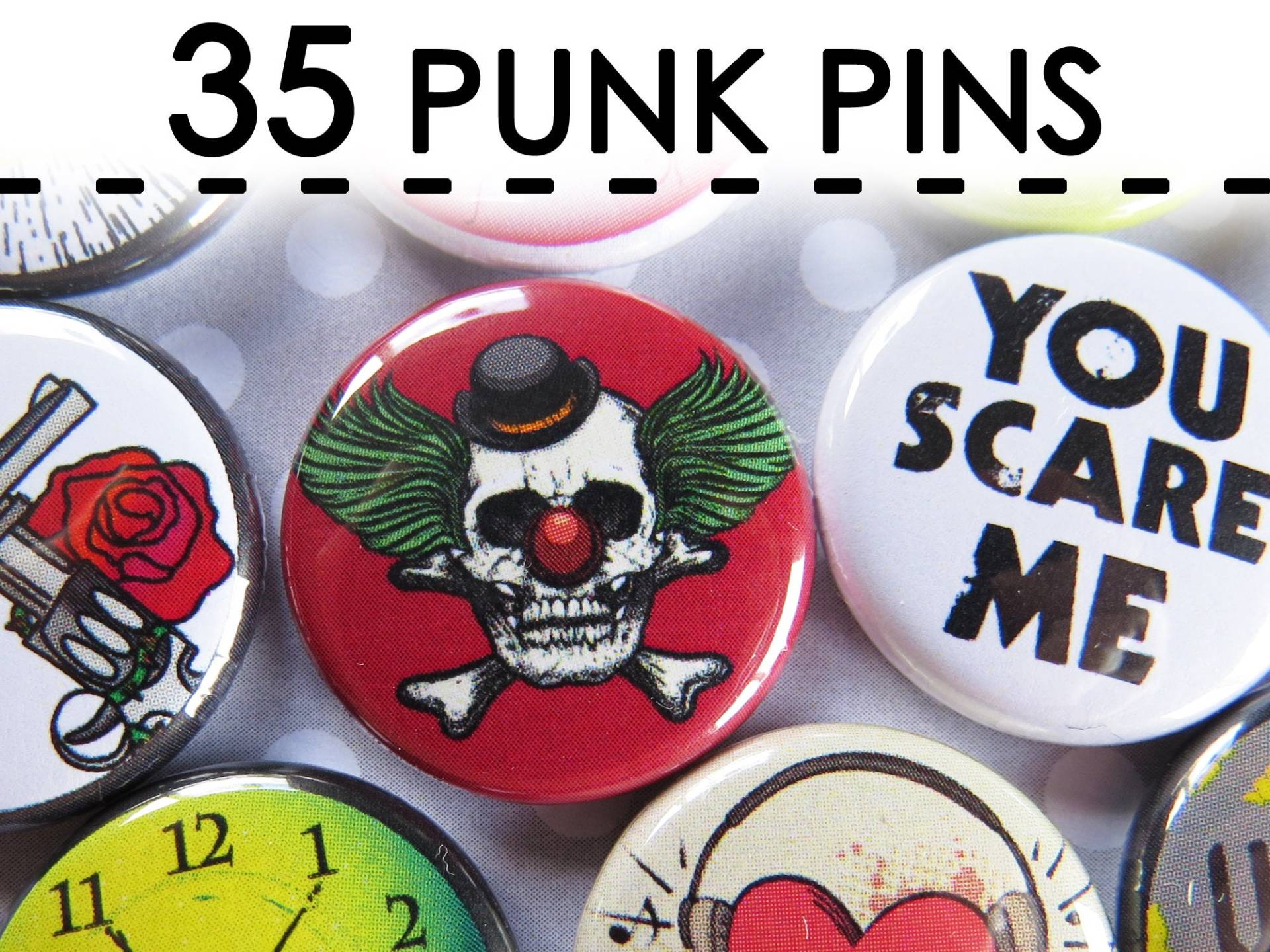 Punk Grunge Buttons Pins Rebel Set 35 Stück - 2, 5 cm Pinback Sammlerstück Sammlung Punk Grunge Buttons Pins Rebel Set 35 Stück - 2, 5 cm Pinback Sammlerstück Sammlung von Buttonhead