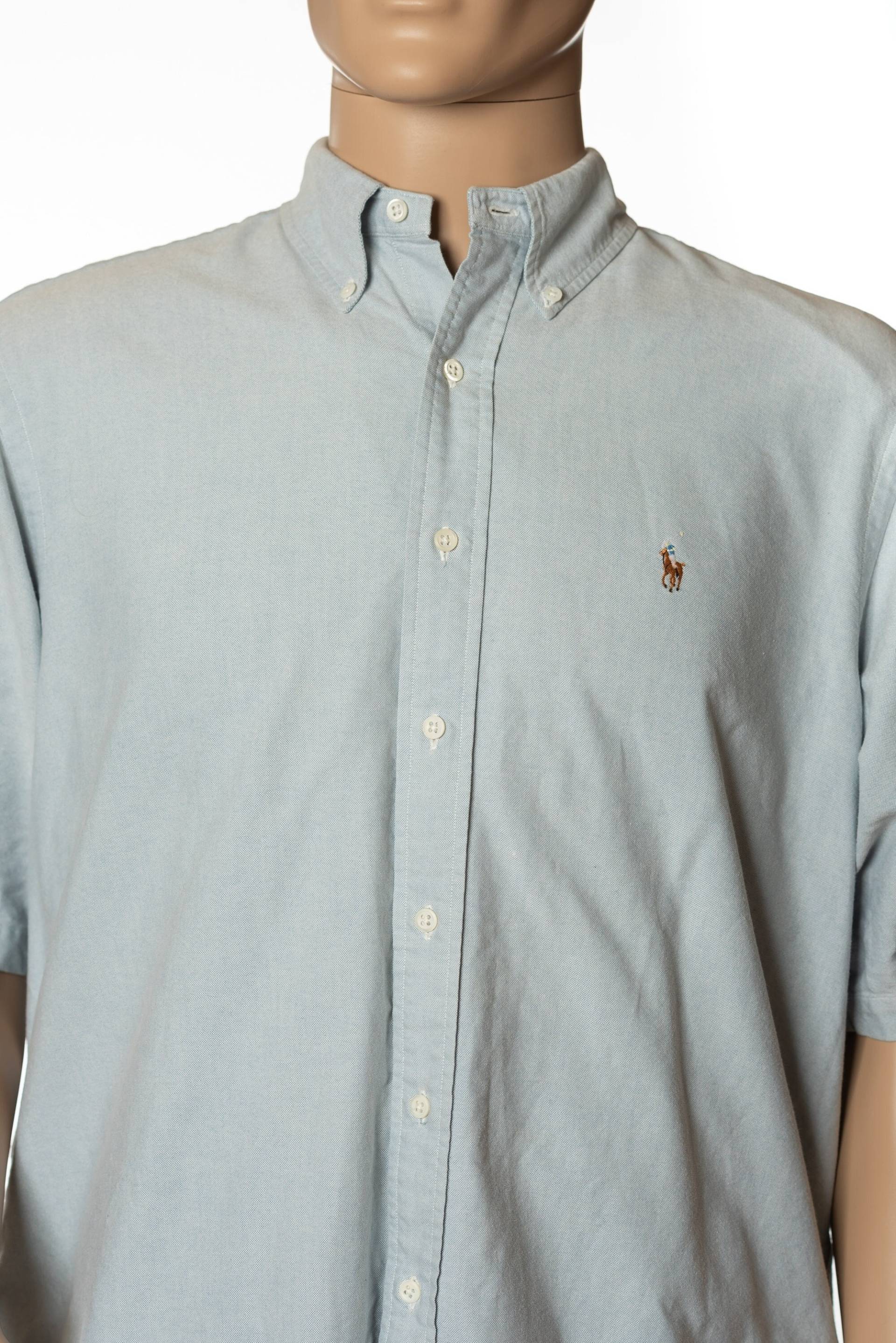 Ralph Lauren Kurzärmeliges Button-Down-Hemd Ralph Lauren Kurzärmeliges Button-Down-Hemd von ButtonsForPigeons