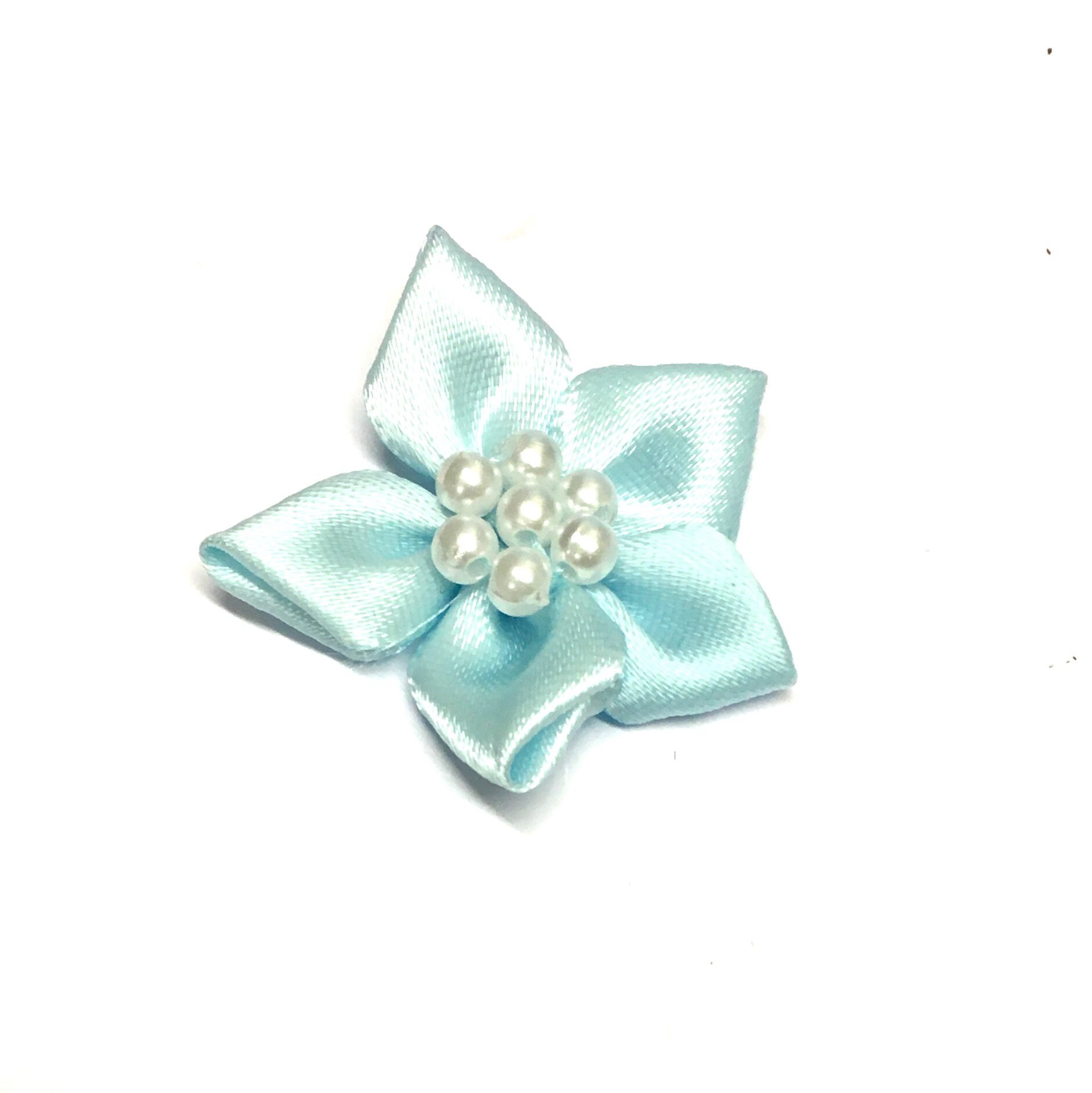 10 Hellblaue Satinband-Blumen Perlenverzierungen, Handwerk Applikationen von Buttonsheduk