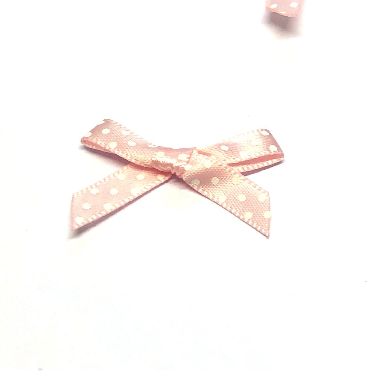 Pink Gepunktetes Band Schleifen 7 Mm Satinschleifen | 10 Pink Gepunktetes Band Schleifen 7 Mm Satinschleifen | 10 von Buttonsheduk
