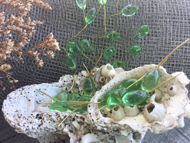 15 Grün Glastropfen Messing Draht Anhänger, Handgemachte Anhänger von BuyAFairytale