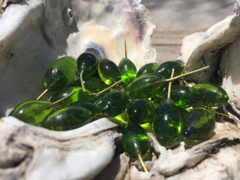 15 Grüne Glas Anhänger Messingdraht Anhänger, Glasperlen von BuyAFairytale