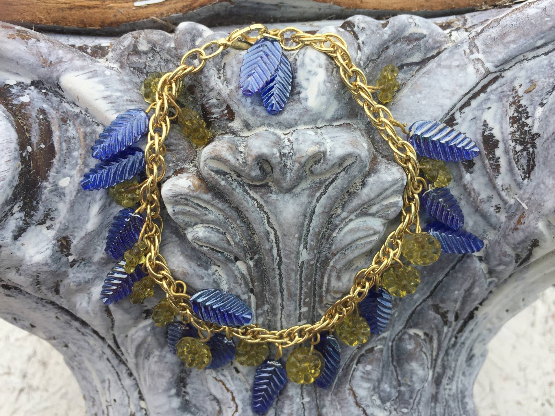 Blau Glas Perlen Fee Bettelarmband von BuyAFairytale