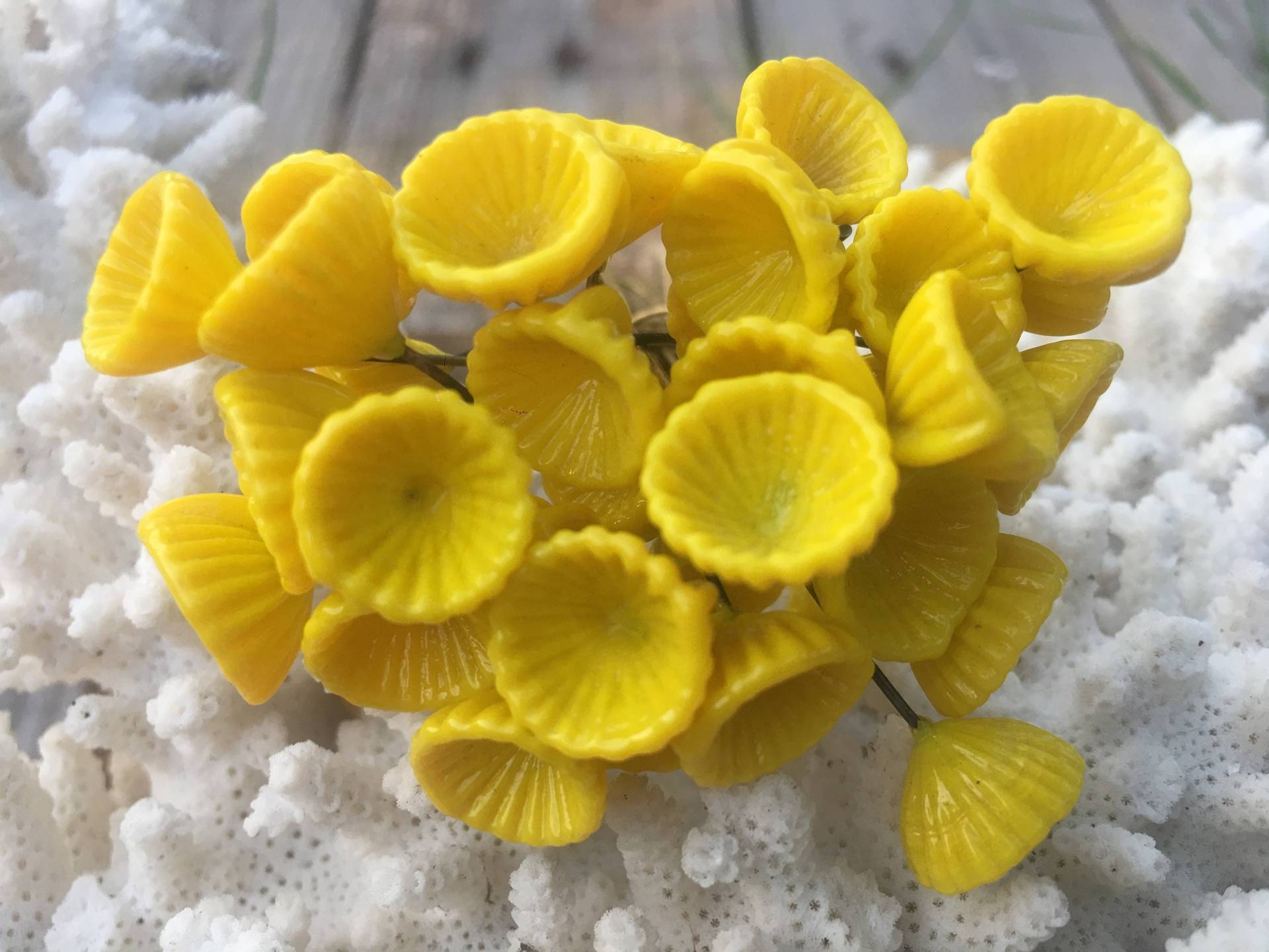 Vintage Glasperlen Blüten Headpins Handgefertigte Hutperlen von BuyAFairytale