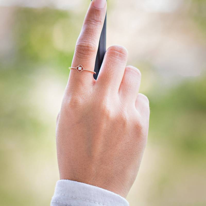 Zierliche Gold Versprechende Ringe, Schlichte Diamant 14K/18K Massivgold, Winziger Blumen Ring, Gelb/Weiß/Roségold Kleiner Ring von BuyArtJewels