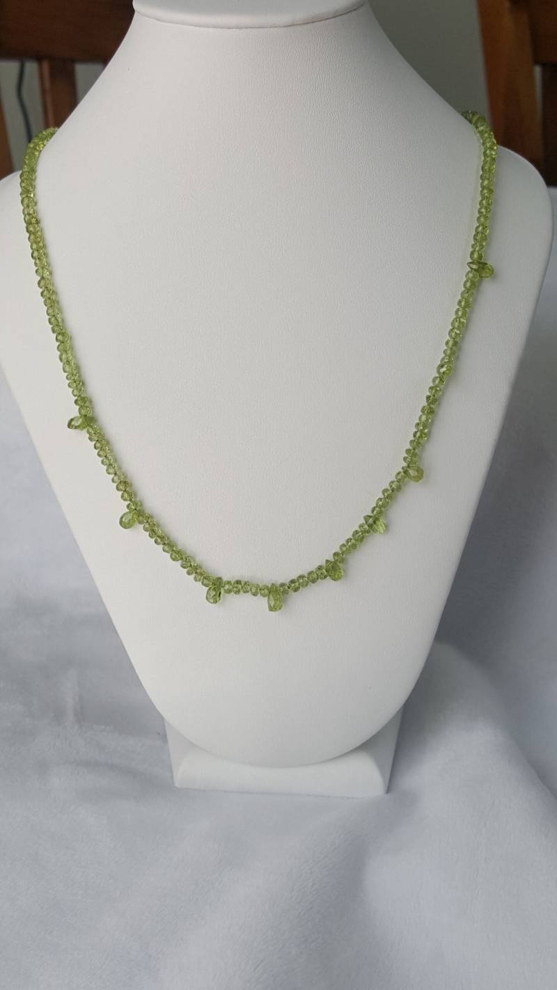 Hübsche Peridot Kette Hübsche Peridot Kette von BuyGosh
