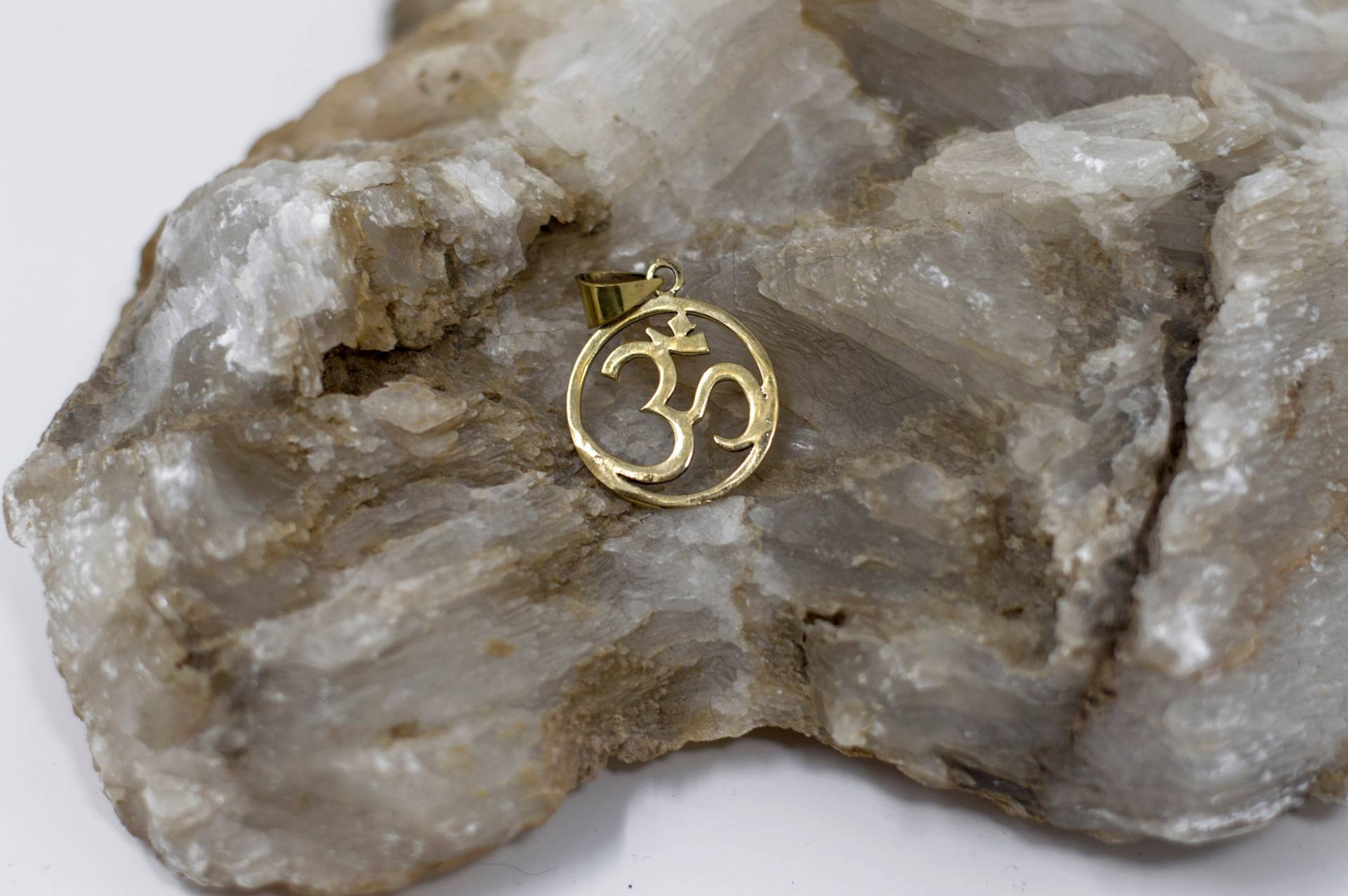 Om-Symbol-Anhänger Om-Symbol-Anhänger von ByHeads4Heads