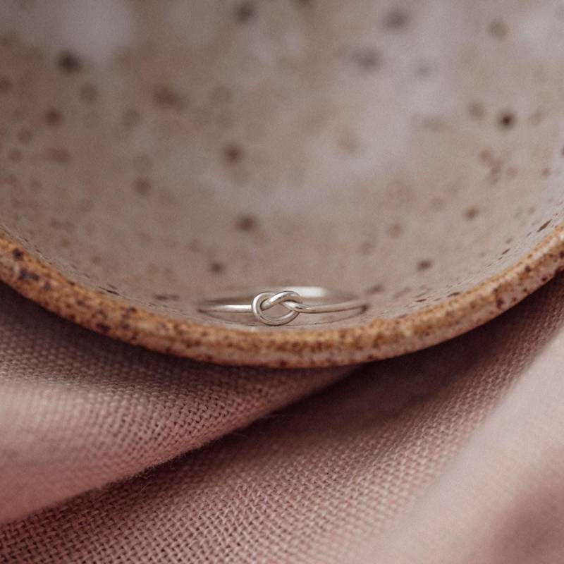 Single Love & Friendshop Knotenring Sterling Silber Single Love & Friendshop Knotenring Sterling Silber von ByImogenRose