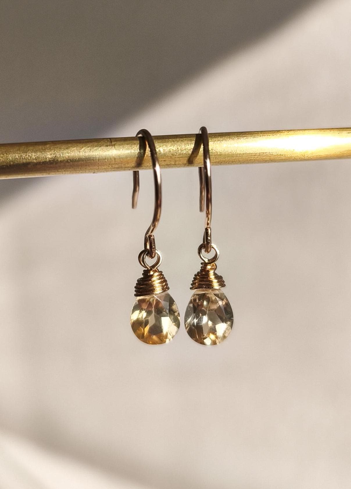 Citrin Tropfen Ohrringe 14K Gold Filled Edelstein Schmuck Citrin Tropfen Ohrringe 14K Gold Filled Edelstein Schmuck von ByIsabelleDesign