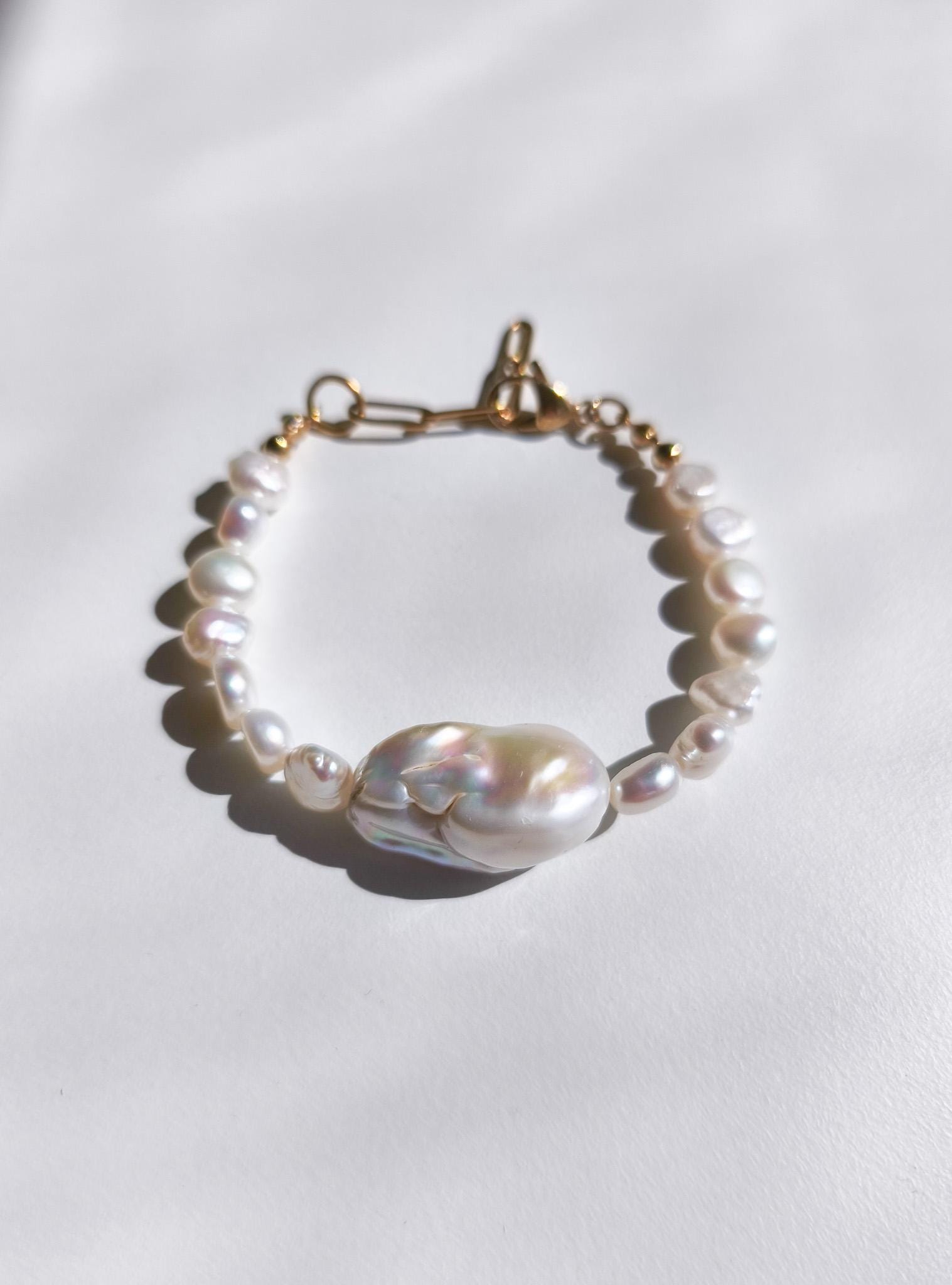 Großes Barock Perlen Armband Boho Hochzeitsschmuck von ByIsabelleDesign