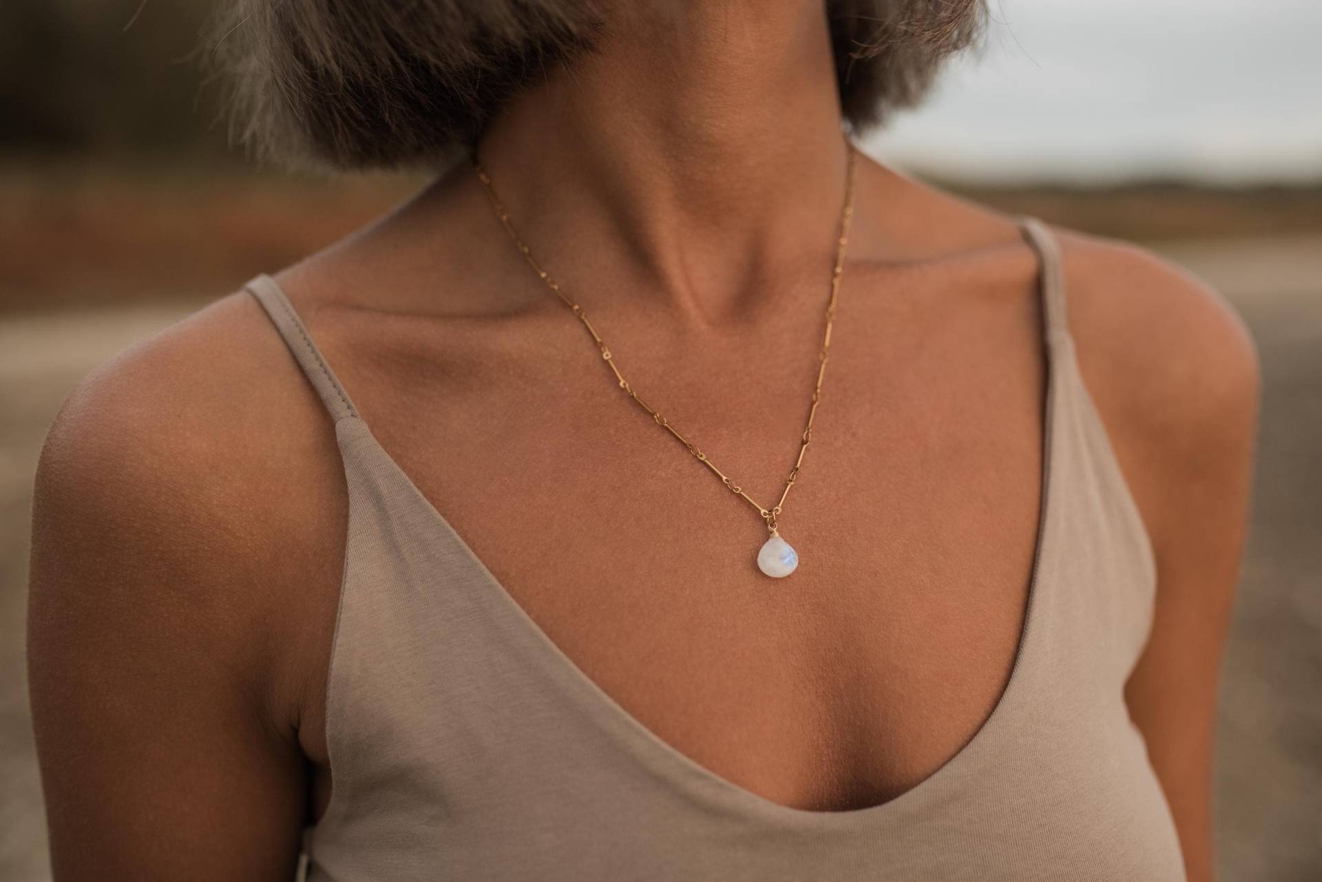 Mondstein Anhänger Halskette Juni Birthstone Schmuck von ByIsabelleDesign