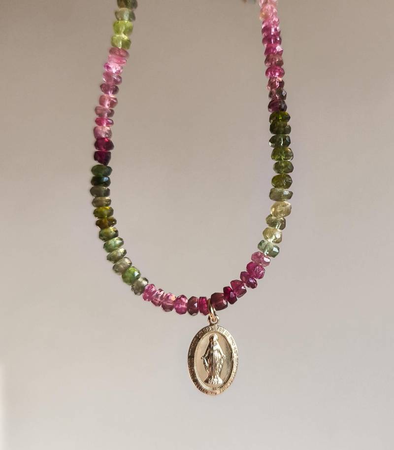 Multi Turmalin Madonna Anhänger 14K Gold Filled Anhänger von ByIsabelleDesign