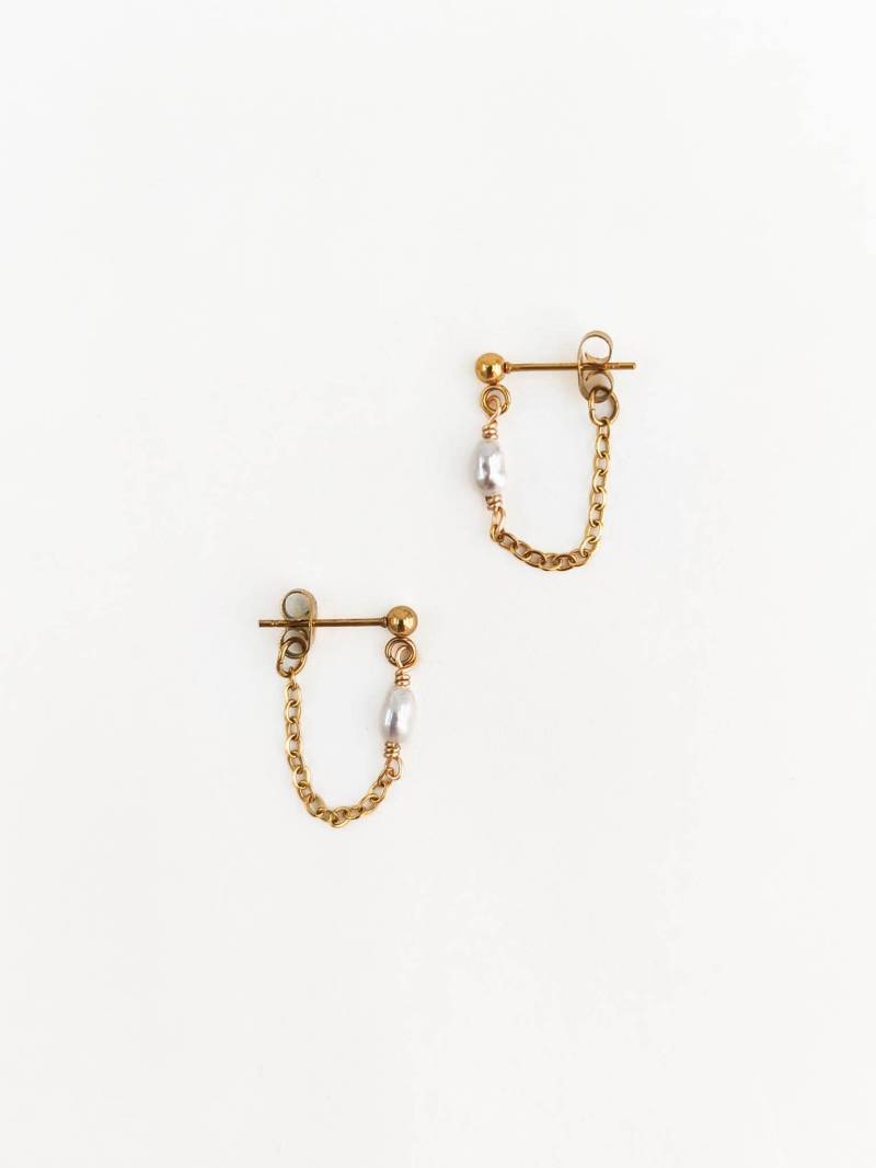 Perlenkette Zierliche Ohrringe, Wasserdichter Alltagsschmuck von ByIsabelleDesign