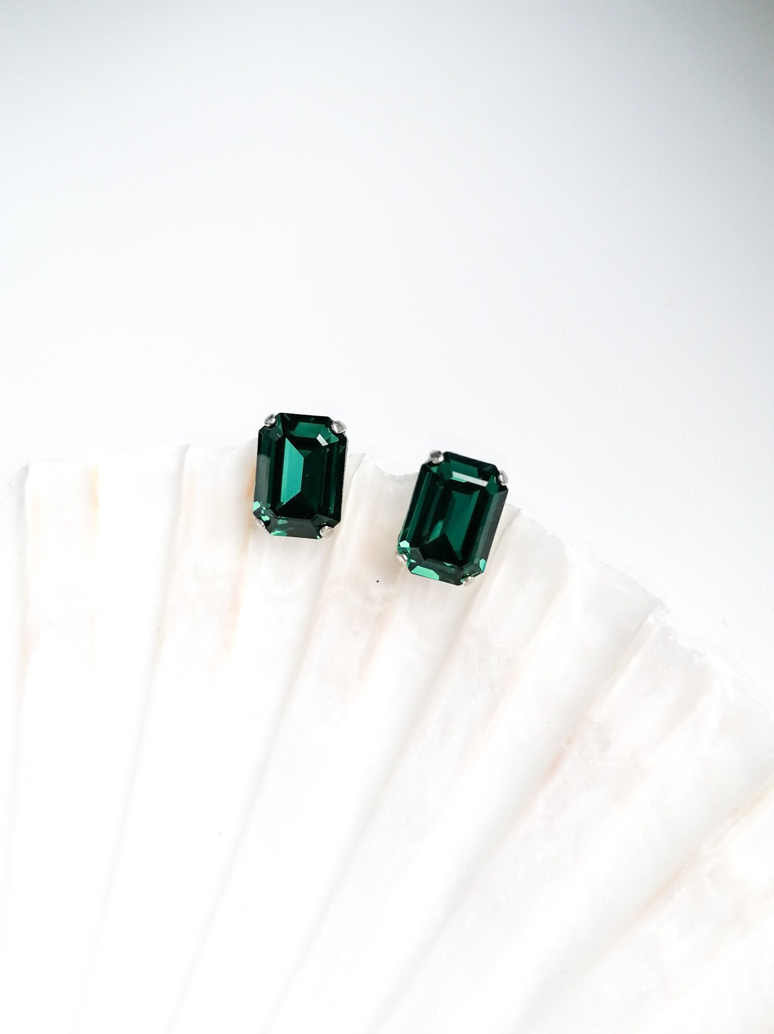 Smaragd Achteck Ohrstecker, Grüne Kristall Ohrringe, Braut Hochzeit Schmuck Smaragd Achteck Ohrstecker, Grüne Kristall Ohrringe, Braut Hochzeit Schmuck von ByIsabelleDesign