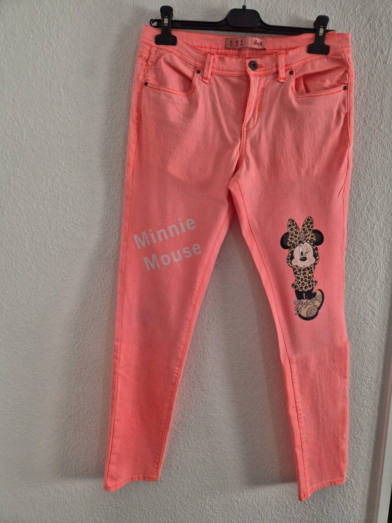 Minnie Mouse Jeanshose Größe 40 Minnie Mouse Jeanshose Größe 40 von ByKleiderstubeNixxs