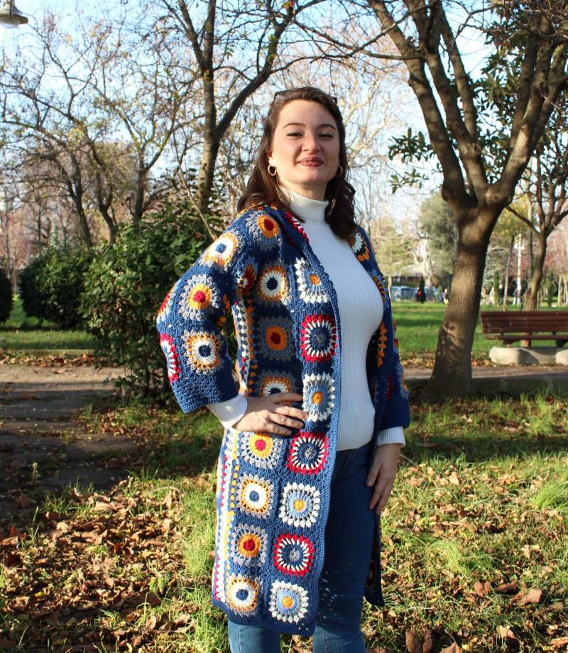 Crochet Pullover, Damenmantel, Oma Squaer Cardigan, Frauen Jacke, Geschenk Für Sie, Handgemachte Cardigan, Winter Boho Style Cardigan von ByMasal