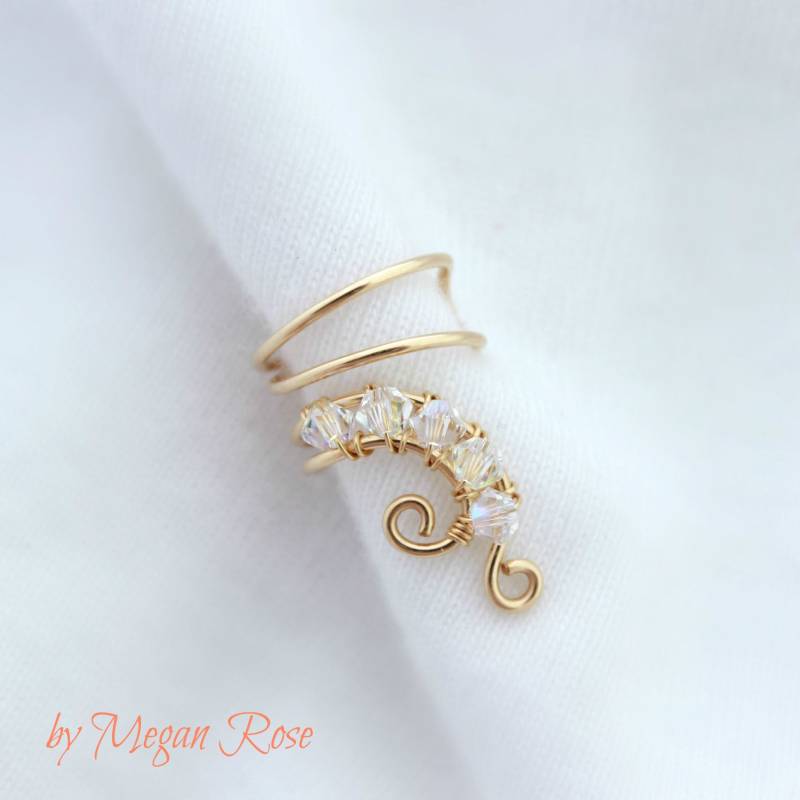 Ohr Manschette Mit Swarovski-Kristallen Ohr Manschette Mit Swarovski-Kristallen von ByMeganRose