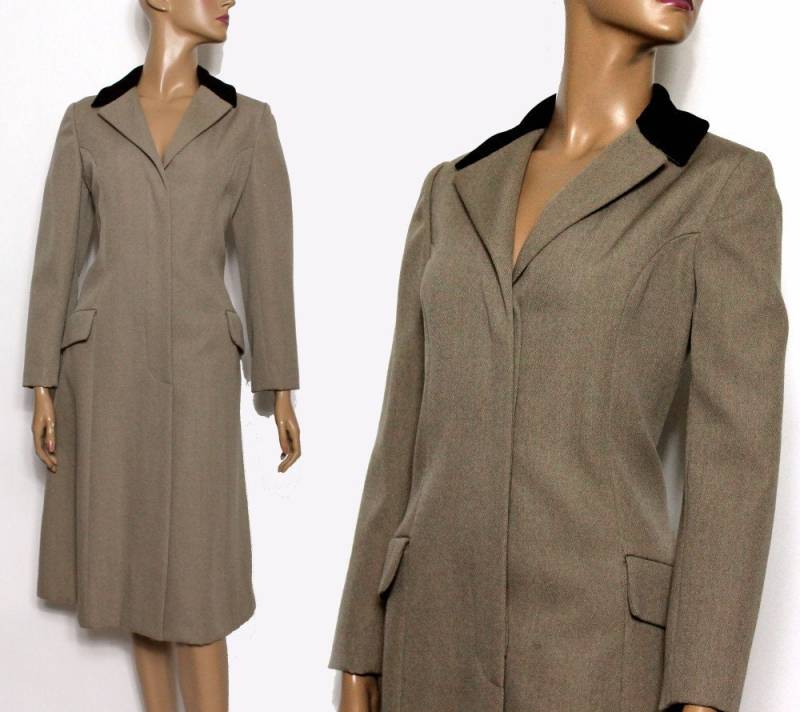 Vintage 50Er Jahre Mantel - Maßgeschneiderte Wolle Voll Gefüttert Versteckte Knopfverschluss Mit Vordertaschen Samt Kragen von ByMidnightSparkle