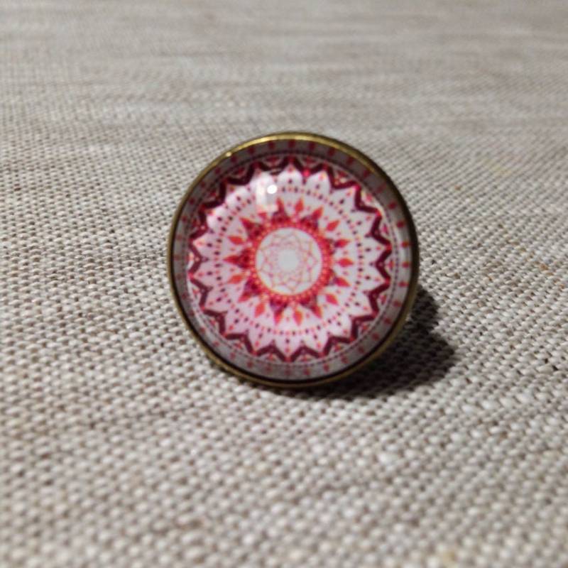 Runder Cabochonring, Mandala, Rot von ByMinily
