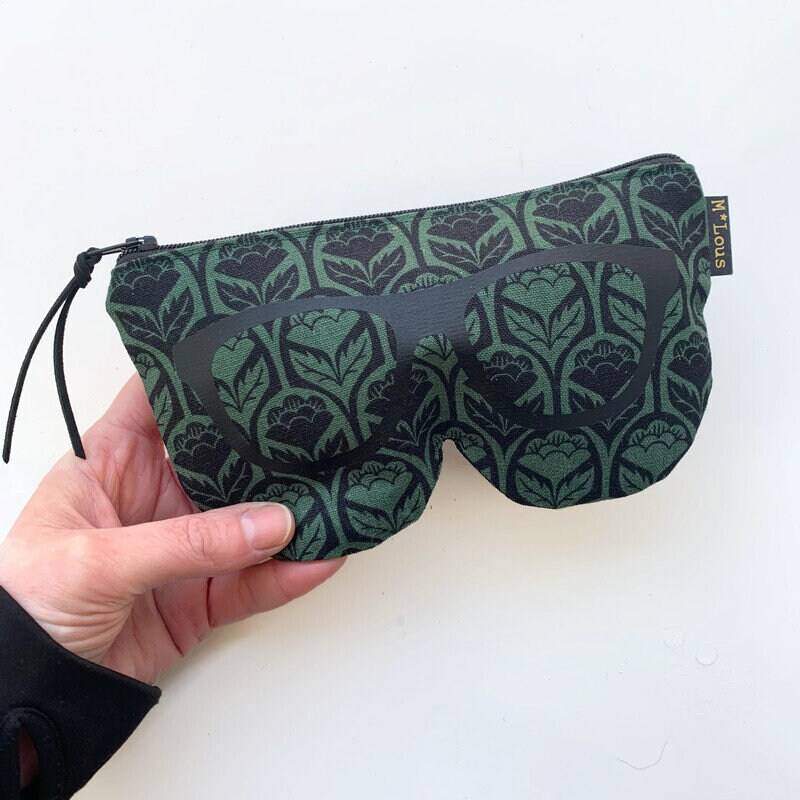 Fröhliches Grünes Florales Sonnenbrillenetui Brillenetui Reiseaccessoire Backpacking Eyewear Retro Flower Power Fröhliches Grünes Florales Sonnenbrillenetui Brillenetui Reiseaccessoire Backpacking Eyewear Retro Flower Power von ByMlous