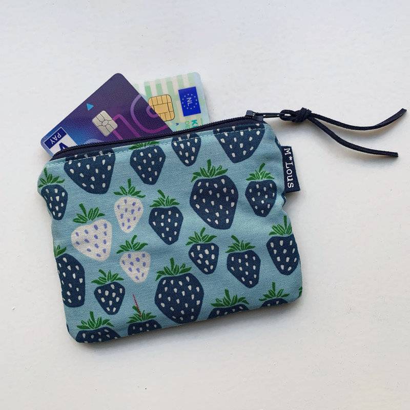 Kleine Geldbörse Mini Wallet Retro Blaue Blaubeeren Minimalistisch Etuitje Kleingeld Beutel Vegan Loesvanoosten Kleine Geldbörse Mini Wallet Retro Blaue Blaubeeren Minimalistisch Etuitje Kleingeld Beutel Vegan Loesvanoosten von ByMlous