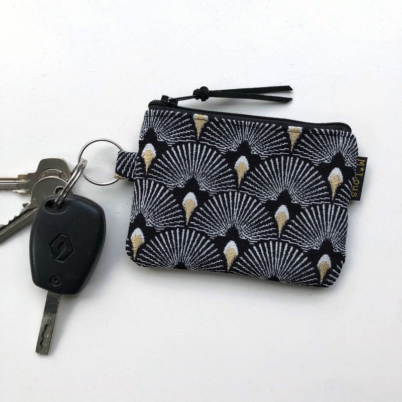 Kleine Schwarz-Weiße Schlüsselanhänger Geldbörse Portemonnaie Kleingeldetui Retro Minimalistisch Mlous Kleine Schwarz-Weiße Schlüsselanhänger Geldbörse Portemonnaie Kleingeldetui Retro Minimalistisch Mlous von ByMlous
